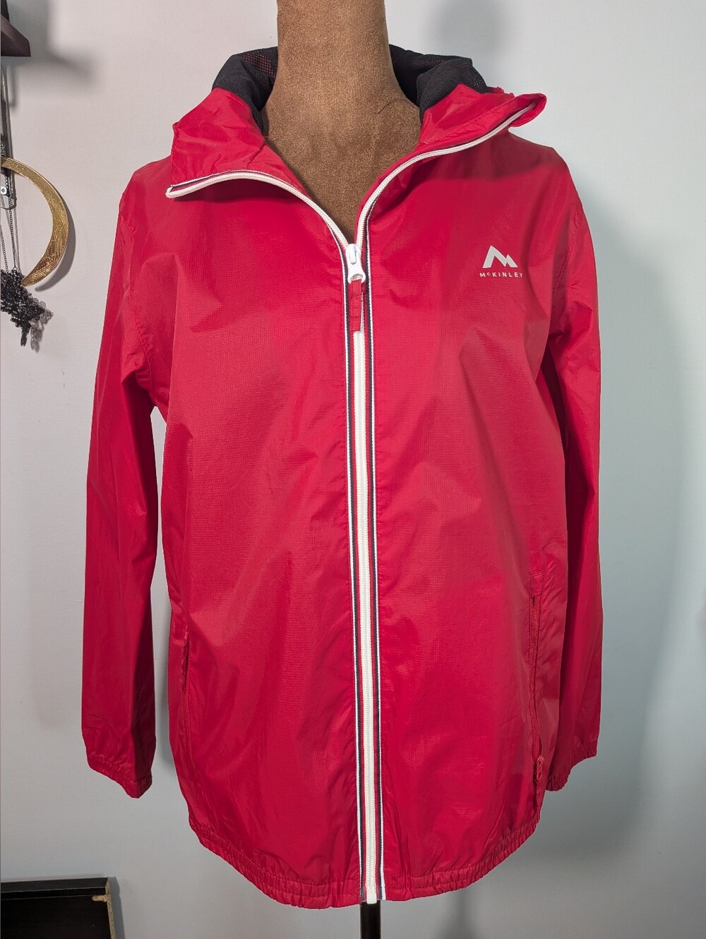 L/G Red Waterproof Jacket - McKinley